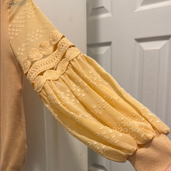 Sioni Yellow Crew Neck Sweater with Ruffled Sleeves - Picture 2 of 8